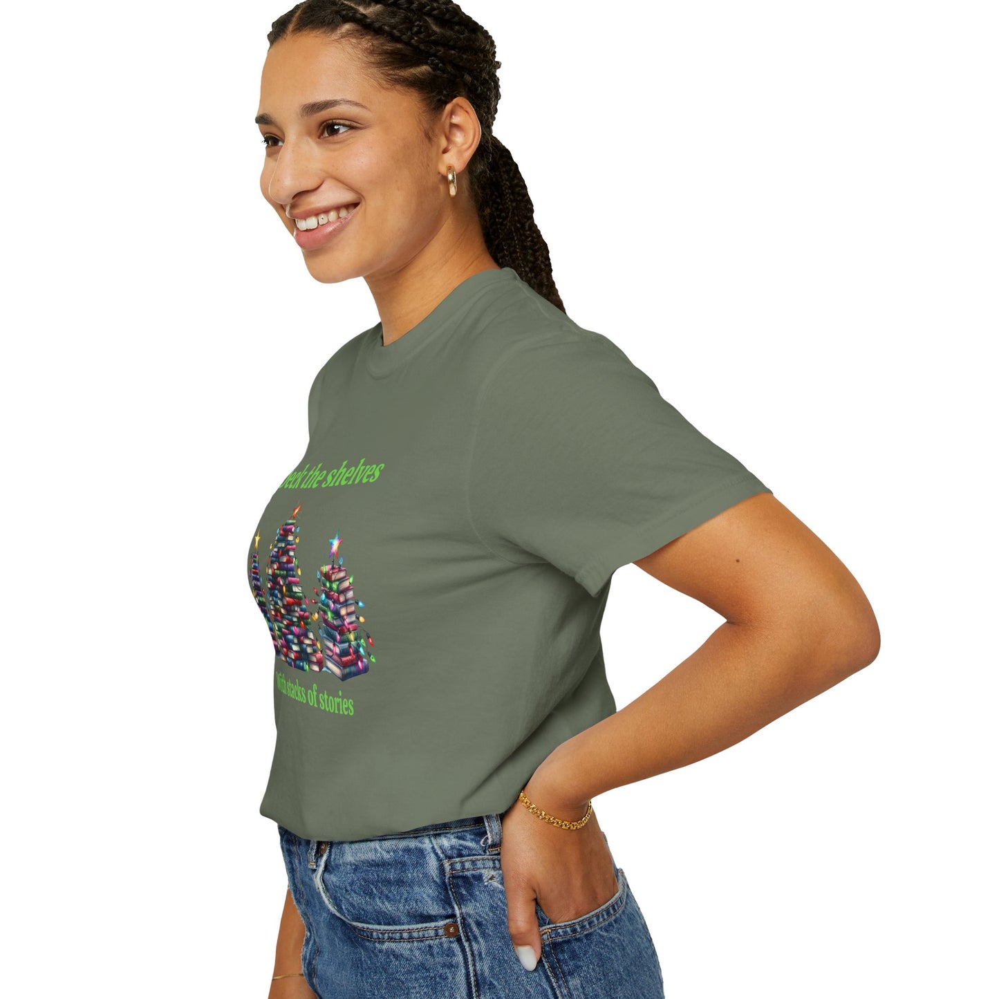 Deck the Shelves Tee – A Literary Tree-mendous Holiday!