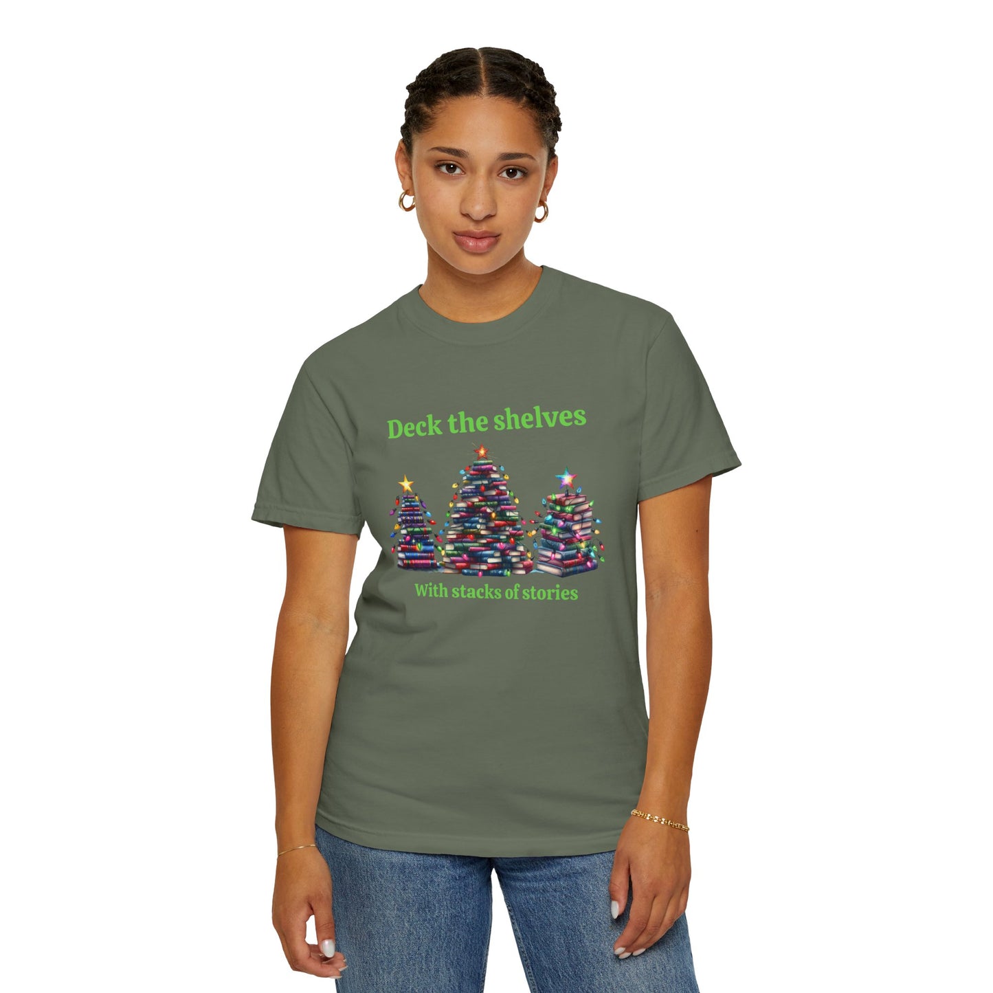 Deck the Shelves Tee – A Literary Tree-mendous Holiday!